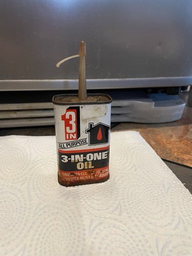 Old oil can - old,