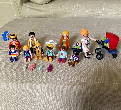 Playmobil family figure bundle - figure,