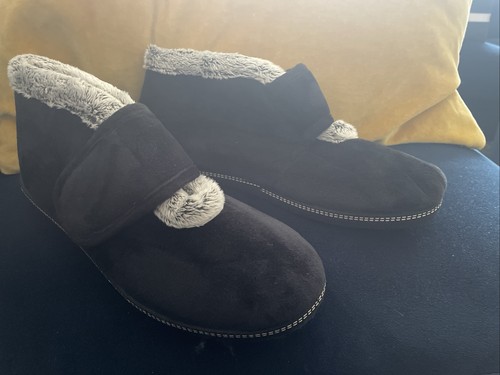 Worn once ladies boot - once, slippers