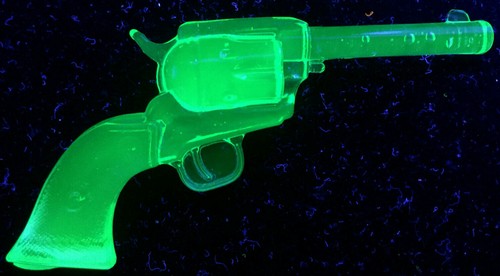 Green vaseline glass colt - vaseline,