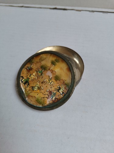 Vintage jewellery trinket - trinket, pill