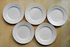 BARRATTS LINCOLN WHITE EMBOSSED 27cm WIDE DINNER PLATES X5