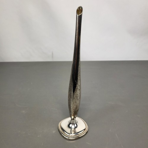 Vintage bud vase single - bud,