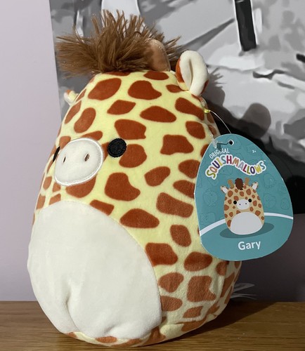 Bnwt giraffe squishmallow - bnwt,