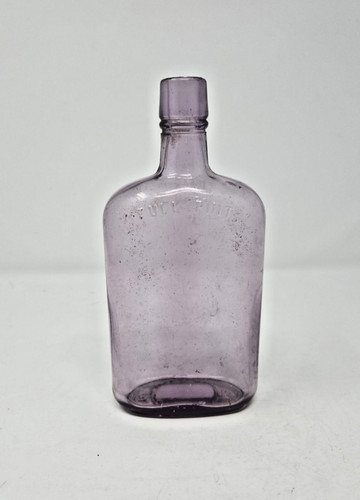 Vtg full pint whiskey flask - full,