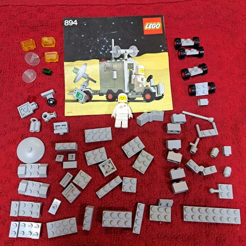 Lego sets classic space 894 - lego,