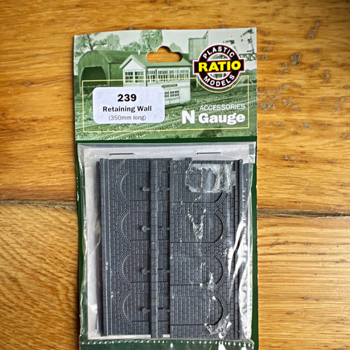 Ratio 239 gauge retaining - n,