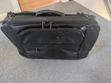 Leather travel bag with