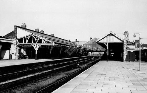 Aberystwyth train station - aberystwyth,