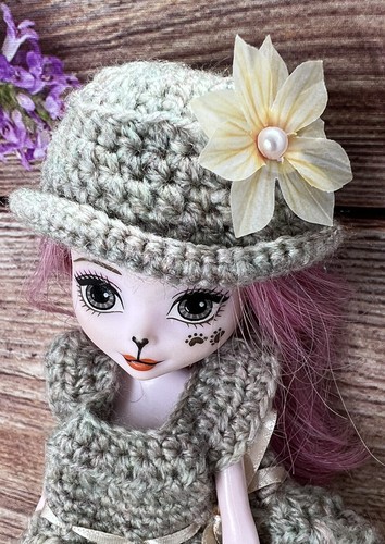 Handmade new cute crochet hat - new,