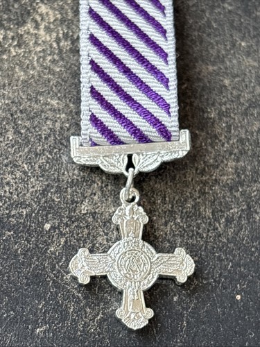 Miniature british gallantry - miniature,