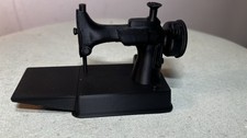 Singer 221k Featherweight Replica | 1:3 Scale Model (4") | 3D Printed Ornament