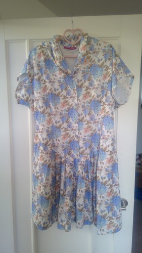Emily rose vintage - rose, button