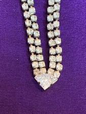 Vintage rhinestone diamanté glass necklace large V shape stone very pretty