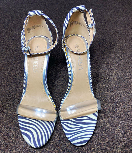 Head over heels mall - over,
