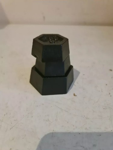 Single vintage metric cast - single,