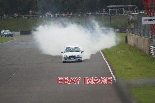 Photo harry greenhill - ,