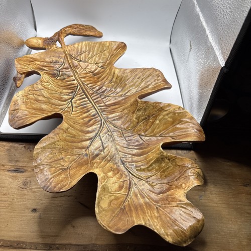 Large oak leaf plastic - large,