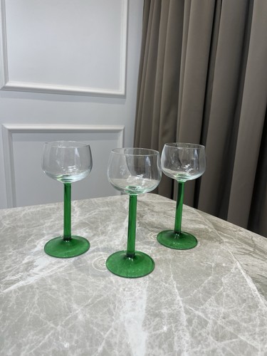 Vintage french wine - vintage, glasses