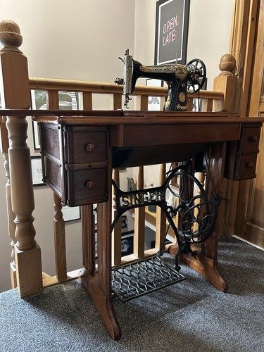 Antique singer sewing machine - antique,