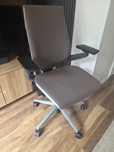 Steelcase gesture ergonomic - steelcase,