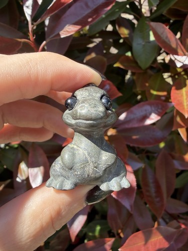 Pyrite baby dino - baby,