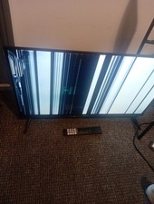 Broken 32 Inch Hisense smart Tv - working Remote Control - Spares Or Repairs