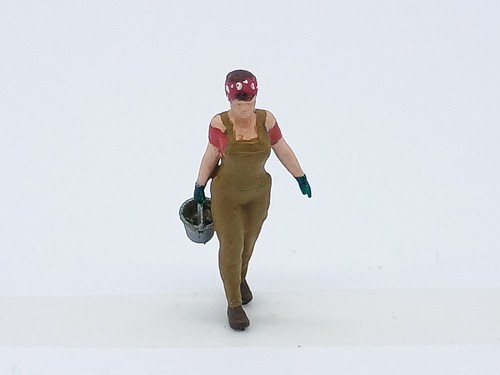 Preiser figure female - figure,