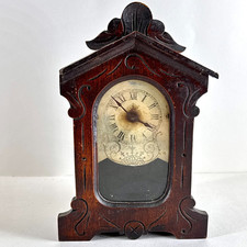 ANTIQUE JEROME & CO MANTEL CLOCK WOODEN CASED WIND UP MECHANICAL WORKING