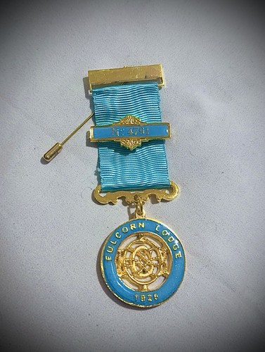Craft lodge centenary breast - lodge,