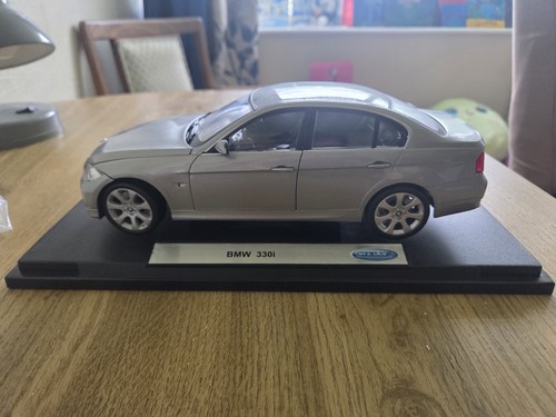 Bmw 330i scale diecast - 330i,
