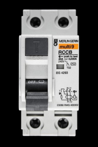 Merlin gerin amp 30ma - 40,