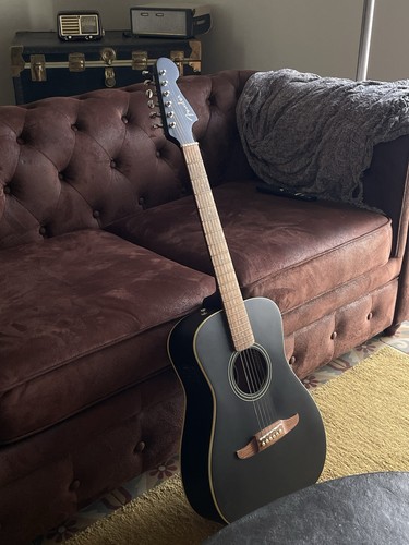 Acoustic fender campfire - acoustic,