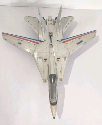Joe sky striker with - joe,