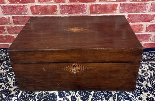 Stunning antique wooden - stunning,