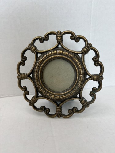 Small brass ornate round - brass,