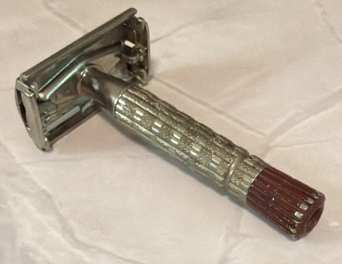 1957 gillette red - gillette, tip