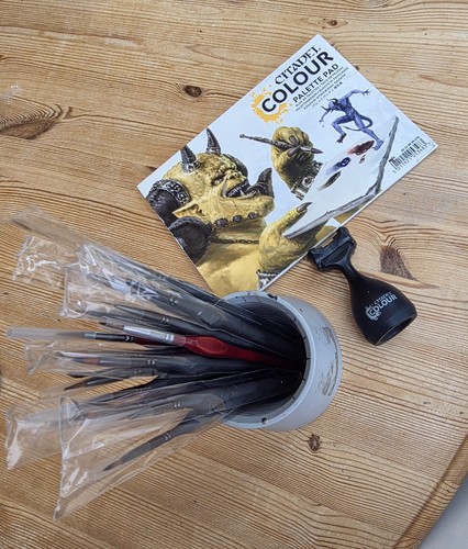 Warhammer 40k paint set - warhammer,
