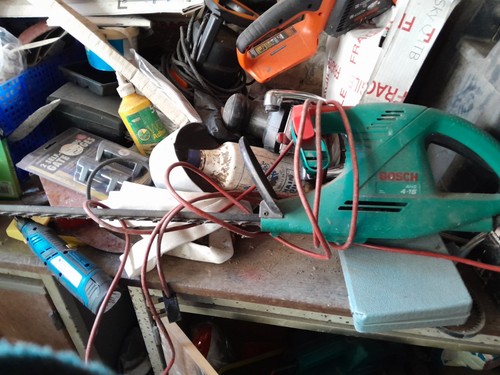 Bosch electric hedge trimmer - hedge,