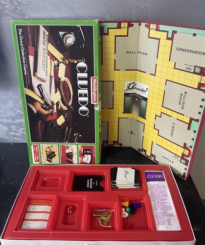 Waddingtons cluedo board game - waddingtons,