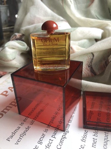 Yves saint laurent opium - laurent,