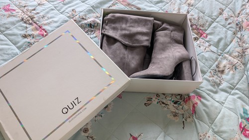 Quiz grey suede over - quiz, knee