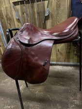 Beautiful Whitaker Show Jumping Saddle 17.5”