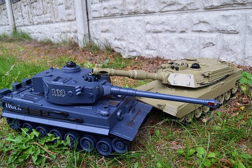 Large twin battle tank - large, rc