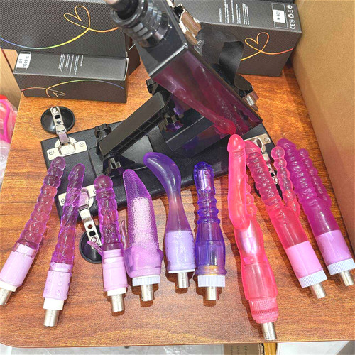 Utomatic thrusting dildo sex - thrusting,