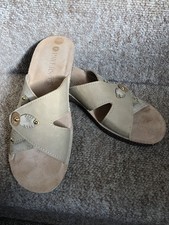 Pavers beige leather cut out - leather,