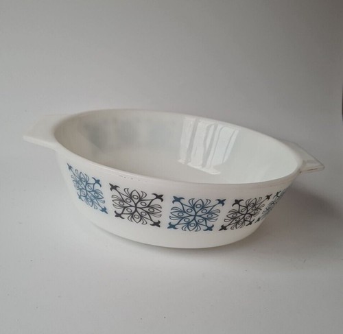 Pyrex chelsea pattern - chelsea,