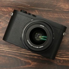 Leica Q2 Monochrom 47.3MP