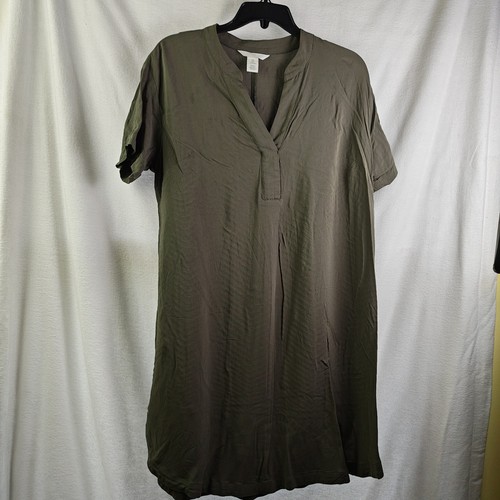 Olive green solid v neck - -,