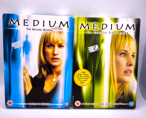 Medium dvd seasons - 1, 2